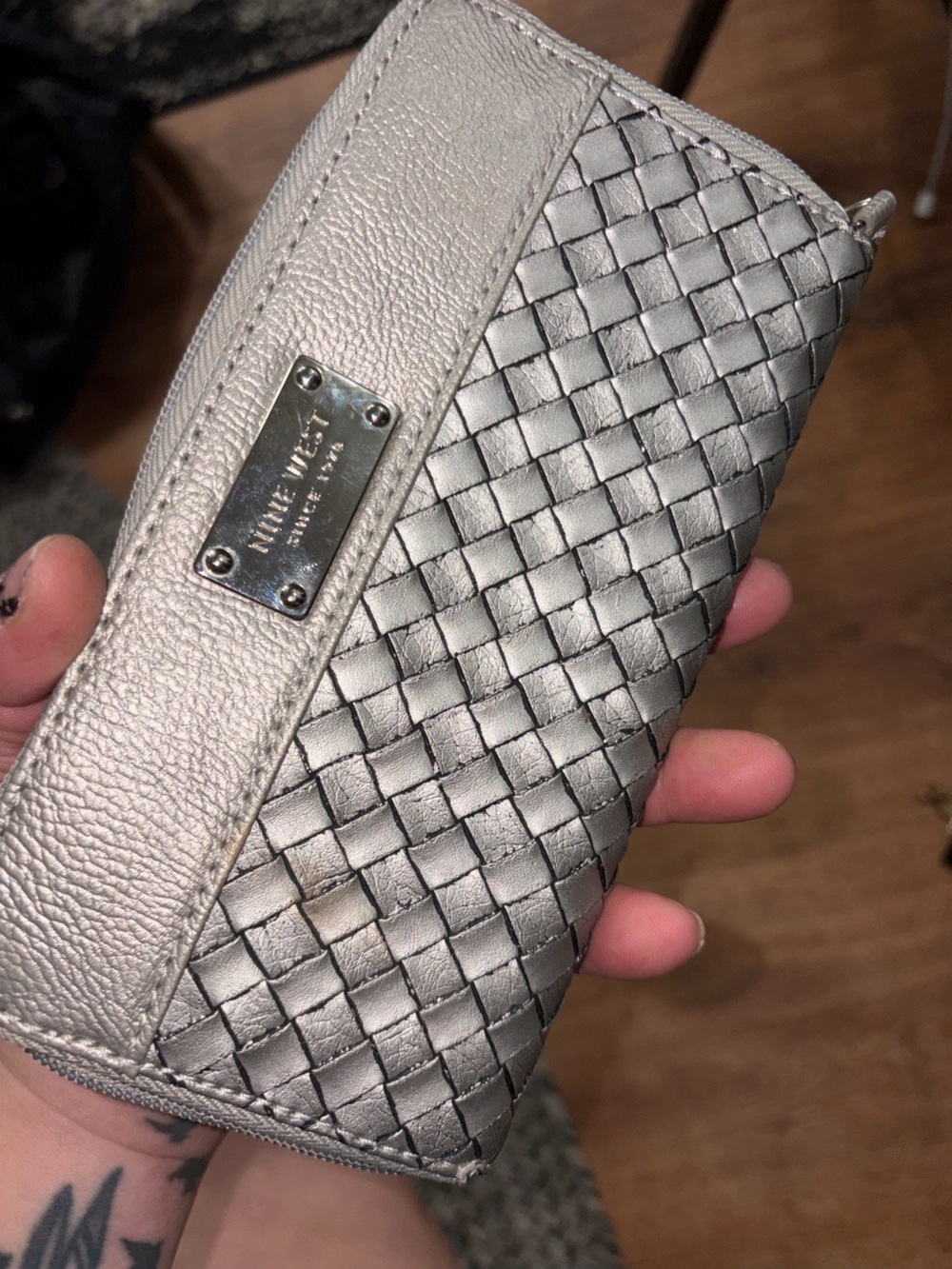 Nine West White Zip-Around Coin Pouch with Beige Interior